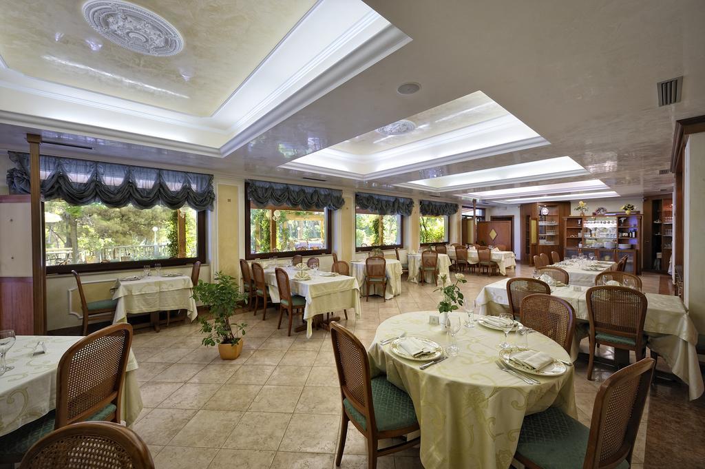 Park Hotel Villa Maria سان مينايو المظهر الخارجي الصورة